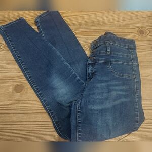 Refuge 3 button Jeans size 4 High waisted